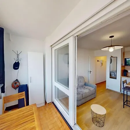 Sur Le Port * Courseulles-sur-Mer